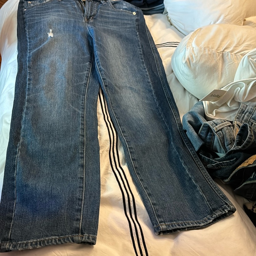 Lightly Distressed J. Crew jeans with detailing- size 29 vintage straight
